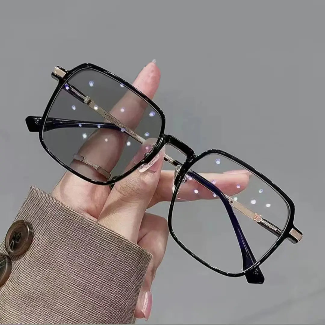 Modern Stylish Photochromic Glasses - Blue Light Blocking Eyewear UAE | GU8