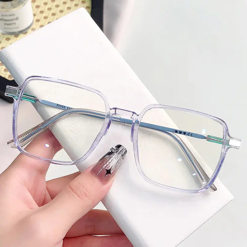 Modern Stylish Photochromic Glasses - Blue Light Blocking Eyewear UAE | GU8