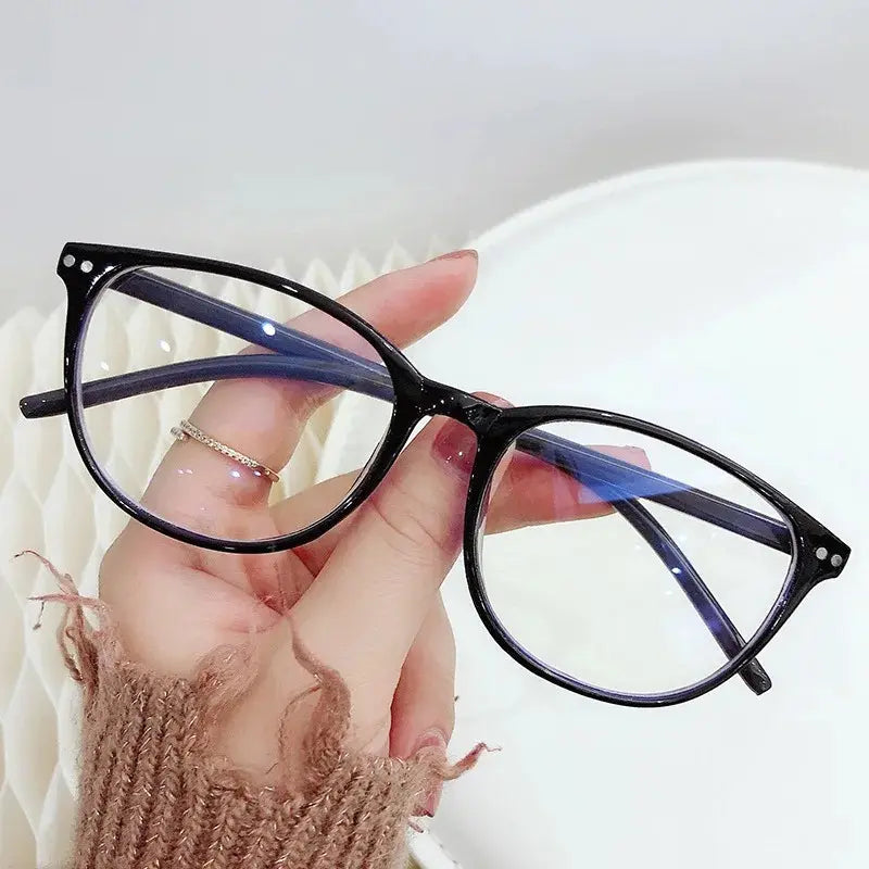 VistaCharm – Lightweight Glasses with Blue Light Protection